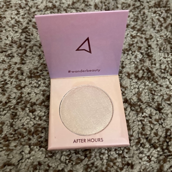 Anastasia Beverly Hills, Wander Beauty & Ciate - Bronze, Glow & Shimmer Bundle - Picture 11 of 11